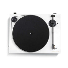 Cargar imagen en el visor de la galería, Triangle TURNTABLE
