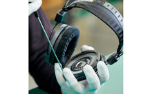 Load image into Gallery viewer, Audio-Technica ATH-R70xa
