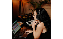 Load image into Gallery viewer, Audio-Technica ATH-R70xa
