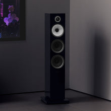 Load image into Gallery viewer, Bowers &amp; Wilkins 704 S2
