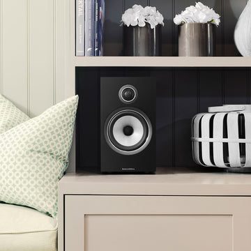 Bowers & Wilkins 706 S2