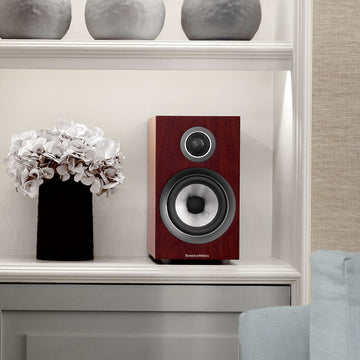 Bowers & Wilkins 707 S2