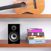 Load image into Gallery viewer, Bowers &amp; Wilkins 707 S2
