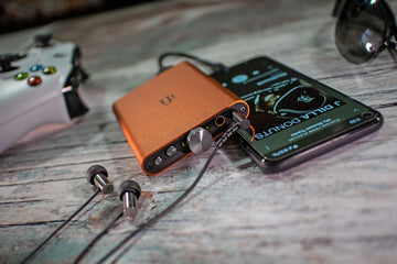iFi Hip DAC 2 smartphone
