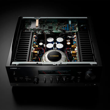 Yamaha RN-2000A