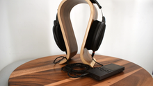 Cargar imagen en el visor de la galería, Dekoni Audio Balanced 4.4mm Pentacon Cable for Sennheiser HD600 auriculares
