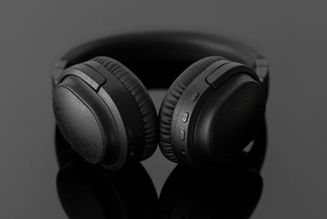 Final Audio Design UX3000 frontal