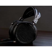 Load image into Gallery viewer, Audeze LCD-X editorial
