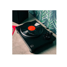 Load image into Gallery viewer, Audio-Technica AT-LP5X editorial 1
