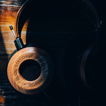 Load image into Gallery viewer, GRADO GS1000E editorial 2
