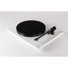 Load image into Gallery viewer, Rega Planar 1 - Reacondicionado
