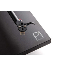 Cargar imagen en el visor de la galería, Rega Planar 1 Negro mate detalle
