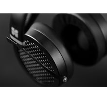 Load image into Gallery viewer, Hifiman Sundara perfil detalle

